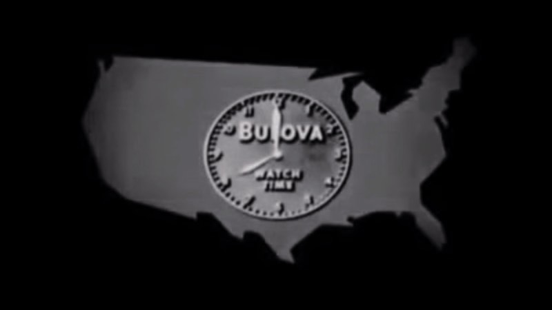 O primeiro comercial de TV da história foi ao ar nos Estados Unidos em julho de 1941. Esse comercial foi uma tremida vinheta de 10 segundos para a marca de relógios Bulova, uma empresa americana que havia sido fundada em Nova Iorque 66 anos atrás.