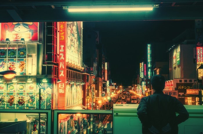 Masashi Wakui é um fotógrafo japonês cujo trabalho de fotografia é repleto de belíssimos retratos noturnos de Tóquio. A capital japonesa nunca pareceu tão cinematográfica quanto nas fotos que você vai ver aqui