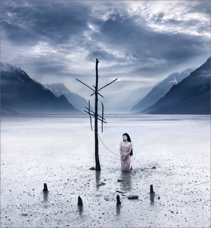 Daria Endresen é uma fotógrafa norueguesa com uma estética única e bem pesada. Em suas fotografias, as pessoas não parecem pessoas e me lembram mais seres extraterrestres do que qualquer outra coisa.