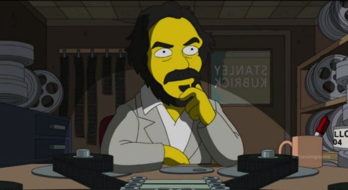 Tem alguns anos que não assisto mais The Simpsons. Não sei direito o que acontece na série mas sei que gosto muito das referências de filmes que eles sempre usaram no desenho animado. Algumas vezes essas referências são pequenas e apenas fãs do material original conseguiriam capturar o conceito. Porém, não é isso que acontece sempre. Algumas vezes, as referências são tão descaradas que você fica se questionando se realmente pode fazer isso.