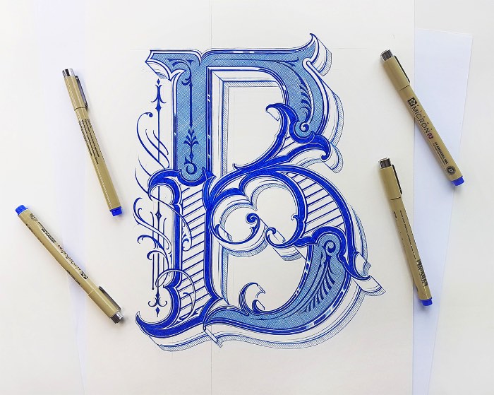 Mateusz Witczak é um designer polonês, especializado em tipografia e lettering. Me deparei com um de seus projetos experimentais no Behance e sabia que tinha que publicar alguma coisa dele por aqui. Acabei selecionando um projeto de lettering onde o designer estudou formas, técnicas e ideias diferentes voltadas para algo um pouco mais tradicional.