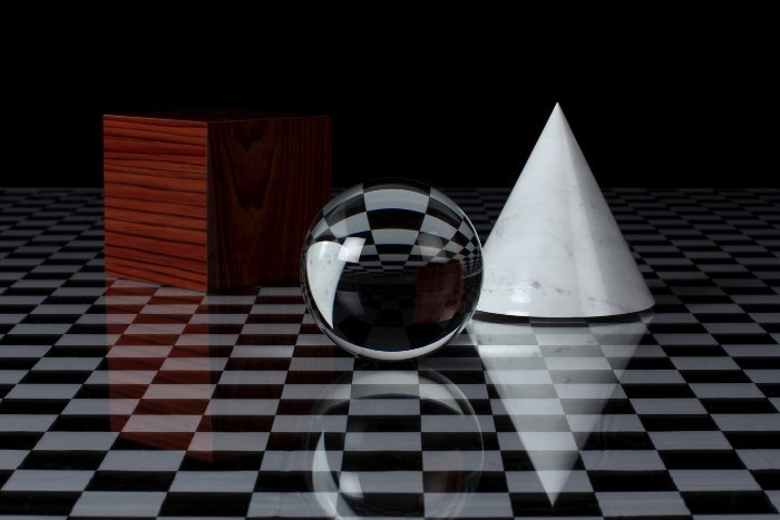 Se você está na internet há alguns anos, já deve ter visto algumas imagens similares aquelas que você vai ver logo abaixo. O pessoal do estúdio de design norueguês Skrekkøgle resolveu experimentar recriando imagens digitais de forma analógica, sem nenhuma ajuda de computadores. E parece que eles conseguiram fazer isso bem.