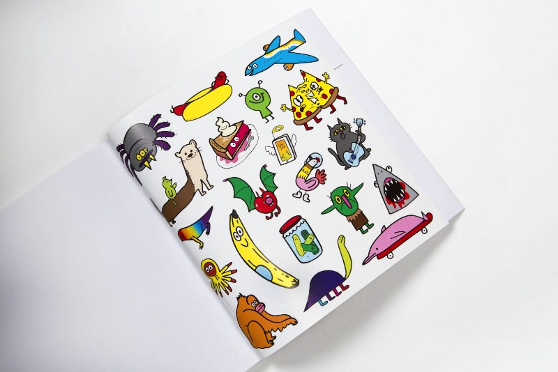Jon Burgerman é um artista britânico baseado em Nova Iorque cujo trabalho é uma mistura de brincadeira improvisada com desenhos mais do que coloridos. Seu portfólio é cheio do que muita gente diria que são rabiscos e ele mesmo assume que seu estilo de ilustração é composto disso, vindo de Doodle em inglês. 