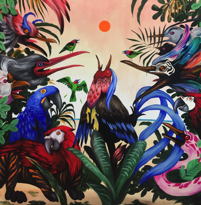 Mateus Bailon é um artista brasileiro de Santa Catarina. Seu trabalho artístico tenta explorar narrativas que buscam uma maior conexão entre o ser humano e a natureza. E o que mais me chamou a atenção no seu trabalho é como suas obras são repletas de criaturas fantástica, principalmente aves.