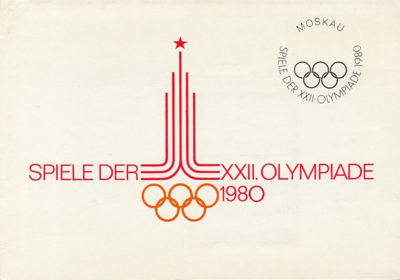 O logo e o grid das Olimpíadas de Moscou em 1980, no design de Vladimir Arsentyev, consiste de uma seção de uma pista de corrida que levanta para se tornar uma das típicas silhuetas arquitetônicas de Moscou. Além disso, o design é finalizado com o embleme Olímpico e seus cinco anéis em apenas uma cor e uma estrela de cinco pontas acima de tudo.