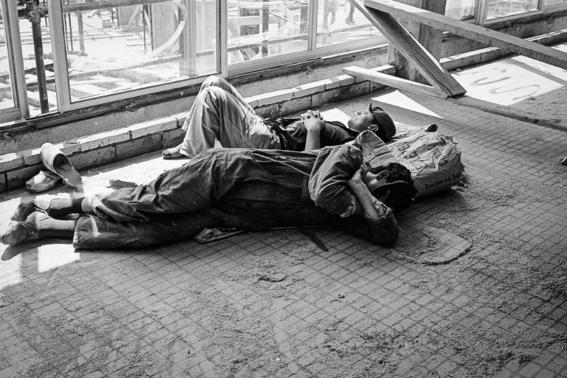 Jack Sharp nasceu em Harrold, no Reino Unido, em 1928. Em mudou para a Suíça em 1955 para trabalhar como engenheiro no CERN e levou toda sua família para lá. Durante seu tempo livre, ele fotografou o que via ao seu redor e aqui você vai poder dar uma olhada em algumas das fotos que ele tirou da década de cinquenta até meados de 1970.