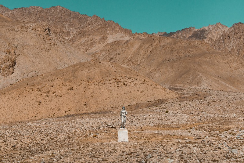 Para muitas pessoas, a Estrada do Pamir é considerada umas das jornadas mais épicas da Ásia Central e uma das trilhas mais épicas do mundo. Em 2019, o fotógrafo norueguês Øystein Sture Aspelund fez uma viagem de ida e volta na M41, como essa estrada é tecnicamente conhecida, e foi do Quirguistão até o Tajiquistão. As fotografias que você vai ver são desse longo passeio.