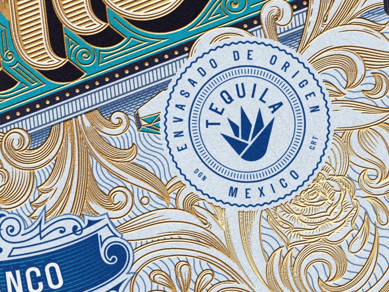 As embalagens das Tequilas Técnico e Rudo tem seu design inspirado nas lucha libre, aquela forma bem particular de luta livre que existe no México. O design dessas embalagens ficou nas mãos do design Anton Burmistrov e, nesse trabalho, dá para ver como ele usou do seu amor pela cultura do México para criar algo visualmente especial.