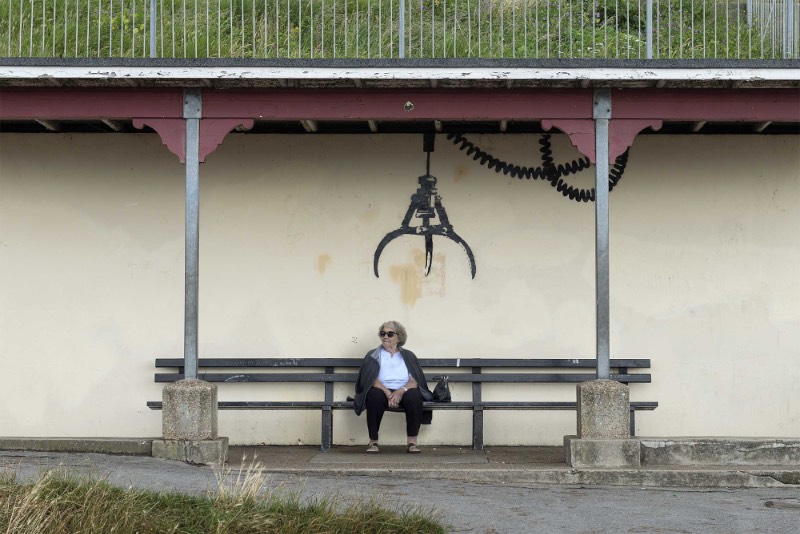 No que foi chamado de A Great British Spraycation, dez novos trabalhos de Banksy apareceram pelas cidades costeiras do Reino Unido durante o verão. As imagens são interpretações divertidas e espirituosas de elementos comuns nas férias no país.