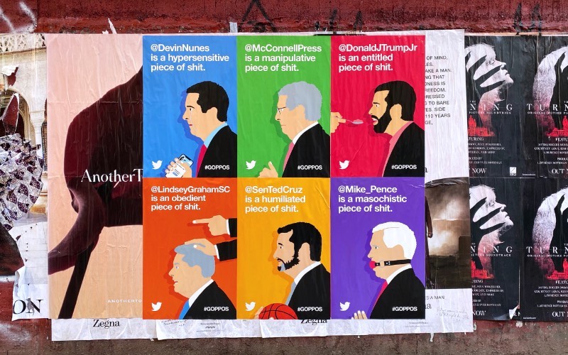 Conheci o trabalho de protesto de rua que Winston Tseng faz através de inúmeras imagens que apareceram nos últimos meses pelas redes sociais que estou. Essas imagens normalmente referenciam a cultura dos dias de hoje nos Estados Unidos com a presença de bonés vermelhos e bandeiras confederadas, além daqueles que protestam as vacinas contra a COVID-19. 