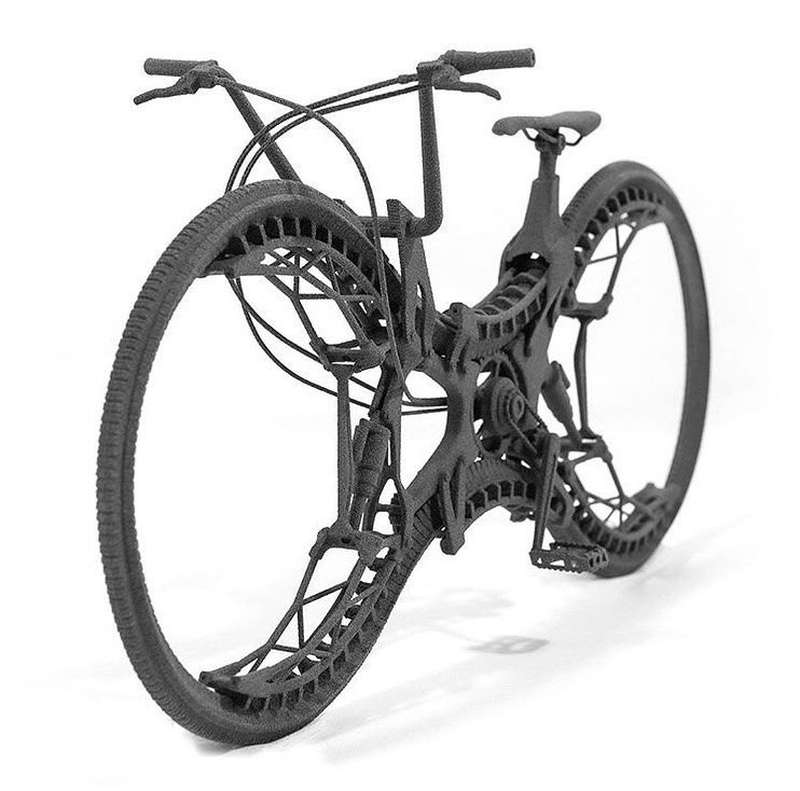 Infinity é o nome de uma bicicleta conceitual desenvolvida pelo designer alemão Stephan Henrich. O projeto é de uma bike cruiser para a praia e a cidade, mas com um mono pneu que eu não sei se entendi direito como que funciona.