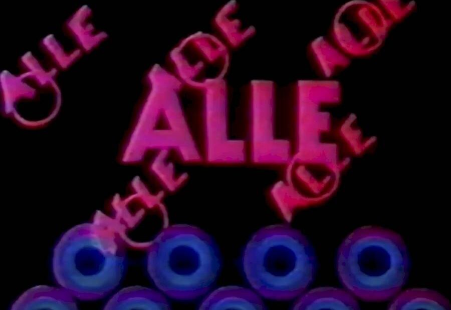A contribuição de Oskar Fischinger para o cinema de vanguarda, conforme retratada no documentário de Keith Griffiths "Oskar Fischinger: Visual Music" (1992), continua a ser uma exploração fundamental da combinação dos elementos visuais e auditivos no cinema. Há alguns dias, encontrei este documentário no YouTube e só pude assistir há algumas horas, mas sabia que iria escrever algo sobre ele quando compreendesse o que estava assistindo.