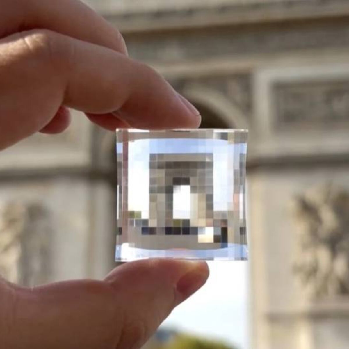 pixel mirror ピクセルミラー Pixel Mirror: onde a nostalgia encontra o design moderno