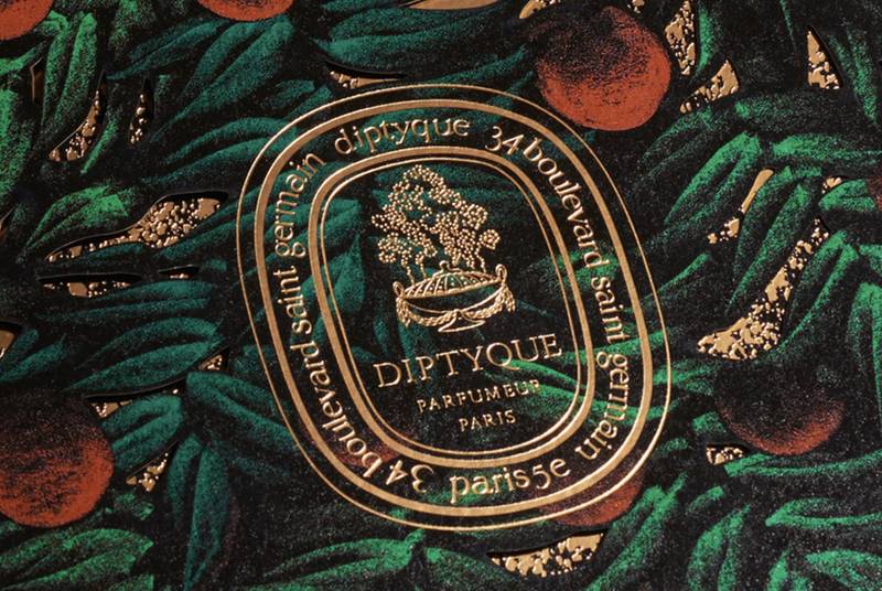 Julien Colombier é um artista francês que está causando impacto no mundo da arte e do design. O seu trabalho é conhecido por ser mais do que colorido e imaginativo, com um estilo moderno e repleto de referências da natureza.