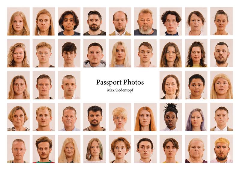 Em "Passport Photos", Max Siedentopf examina esse tipo de fotografia cotidiana de um jeito diferente. Ele queria ver quais eram o limites da expressão artística e se ele conseguiria encontrar algo criativo nesse meio, mesmo com todas as regras rígidas que existem ali. E, pelas imagens que selecionei para esse artigo, dá para perceber que ele conseguiu realizar uma proeza única.